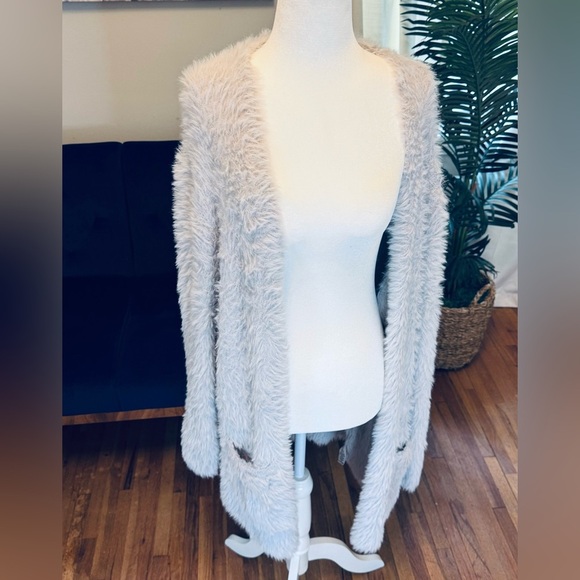 Free People Silver Cloud Gray Faux Fur Medium Open Cardigan Sweater - Picture 14 of 14